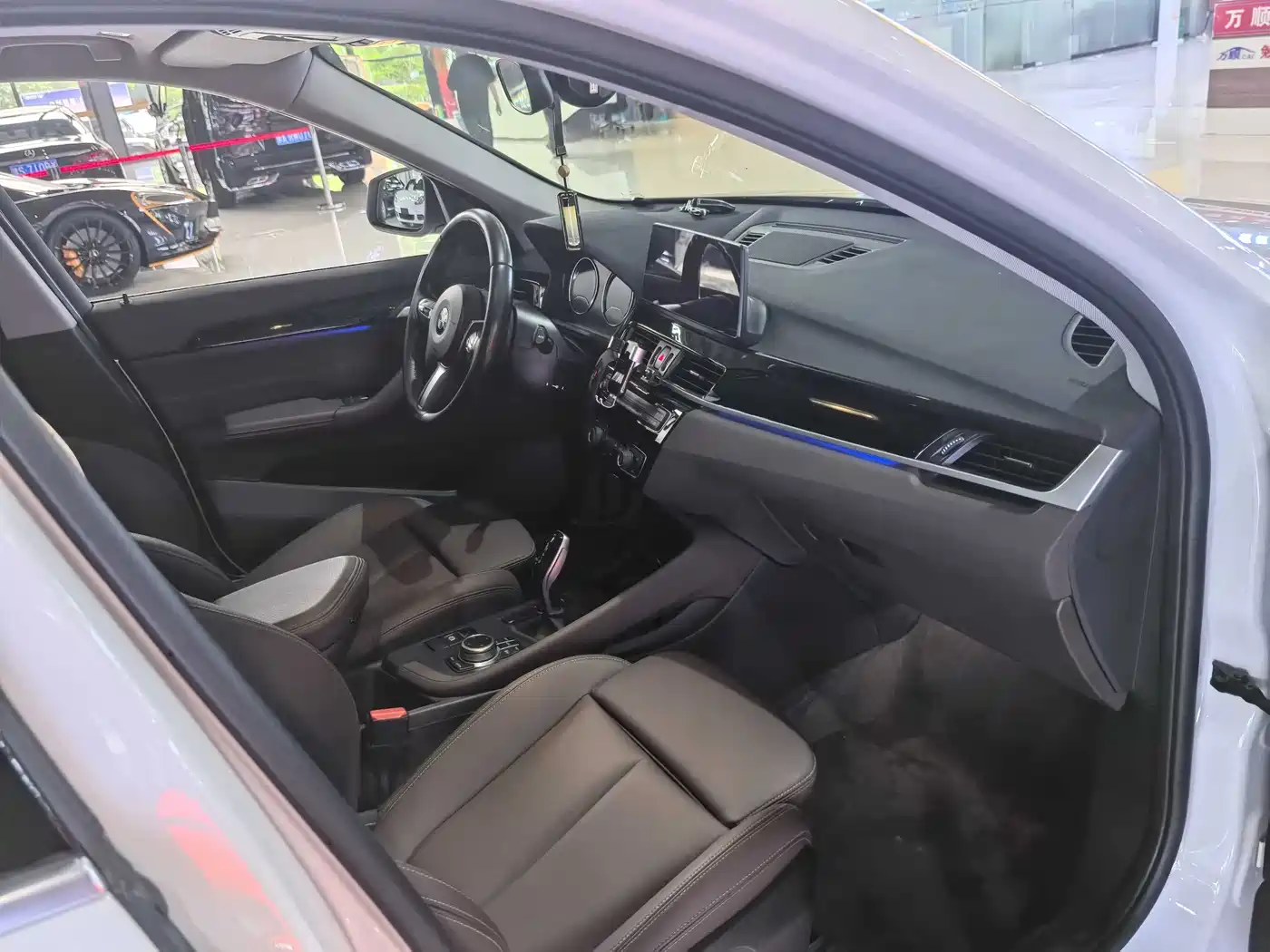 BMW X1 2021 sDrive25Li Leading фото 14