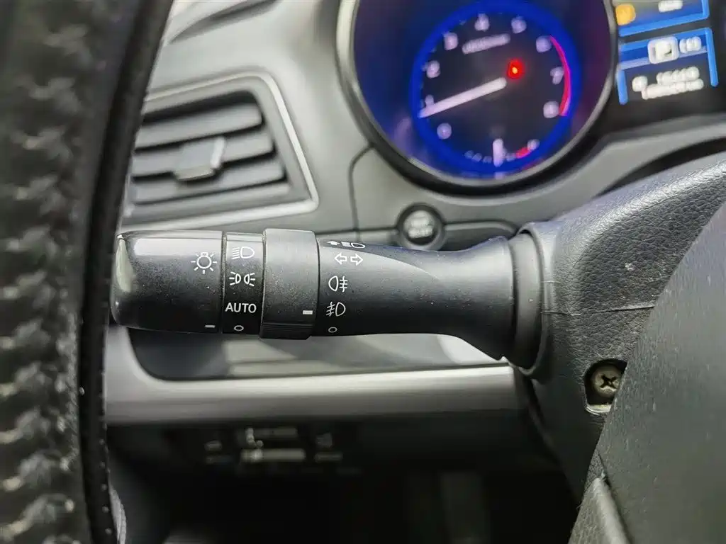 Subaru Outback 2015 2.5i Sport Navigation Edition фото 21