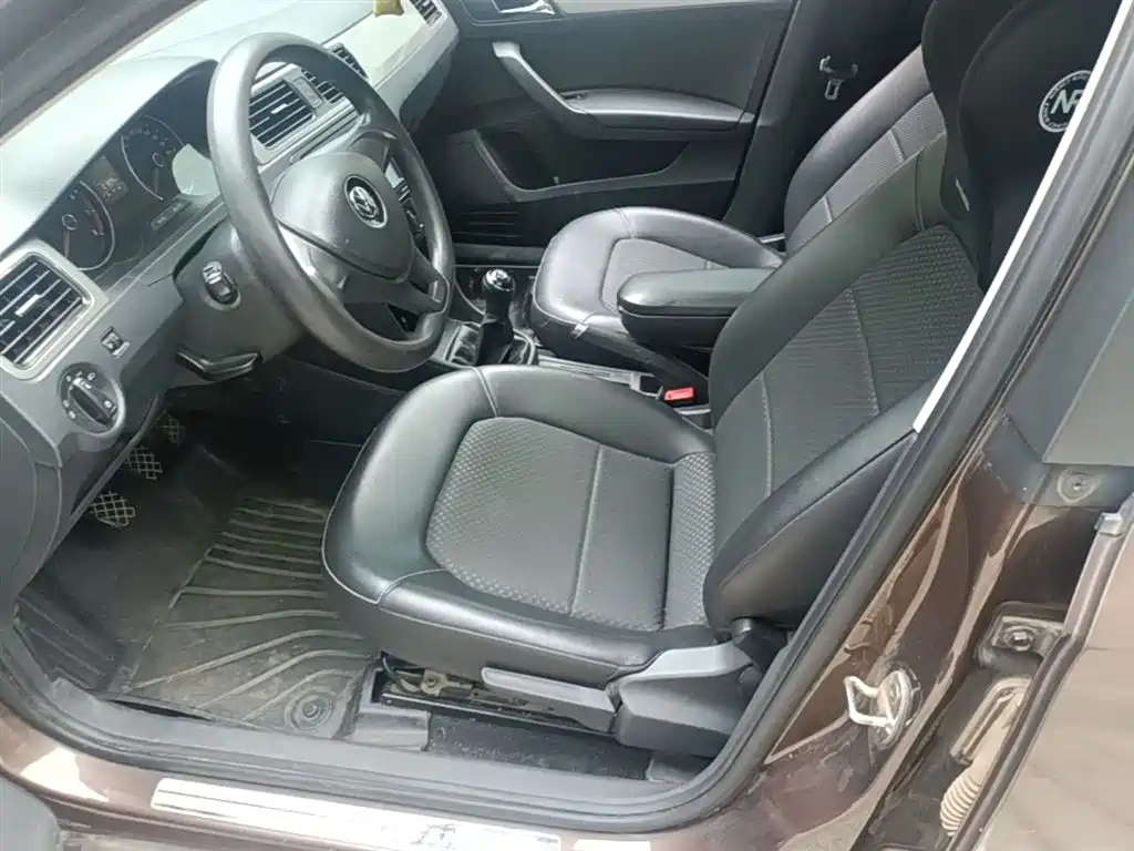 Volkswagen Santana 2015 Gran Santana 1.6L Manual Comfort фото 15