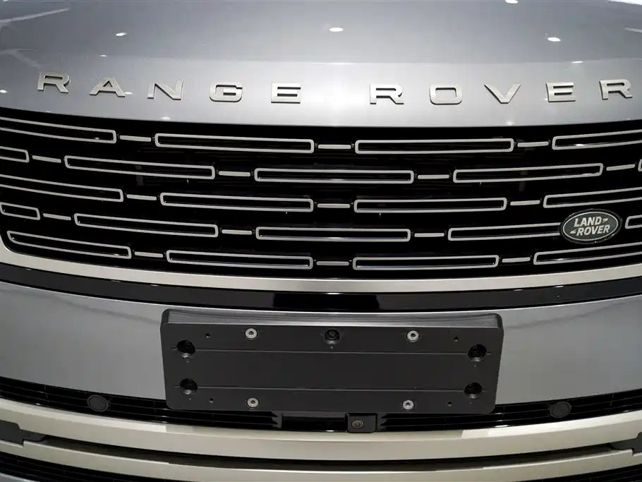 Land Rover Range Rover 2023 3.0 L6 360PS Golden Age Edition фото 43