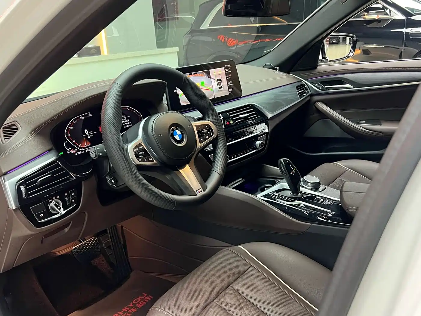 BMW 5 Series 2021 530Li Leading M Sport Package фото 8