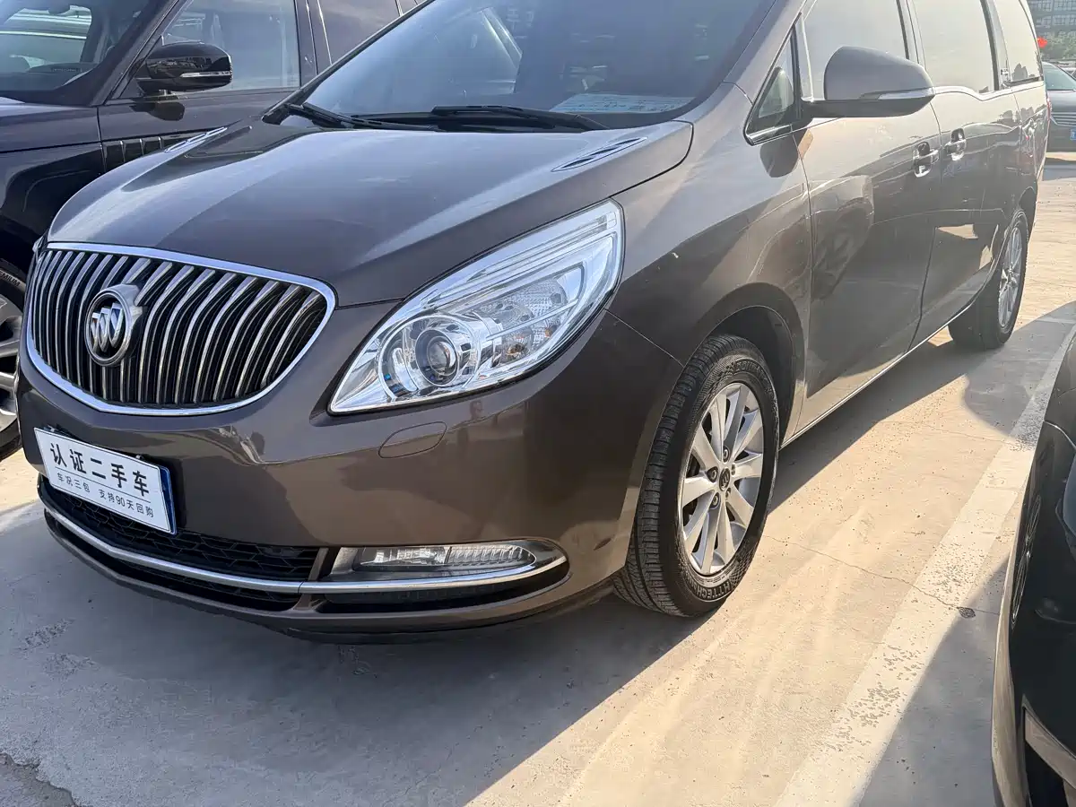 Buick GL8 2015 2.4L Luxury Business Exclusive Edition