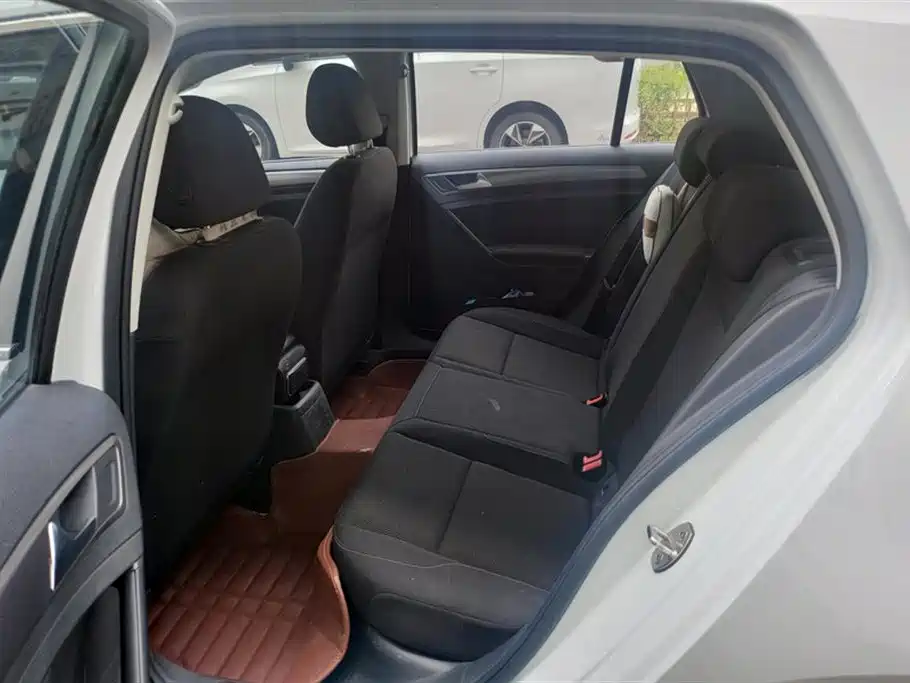 Volkswagen Golf 2016 1.6L Manual Fashion фото 11