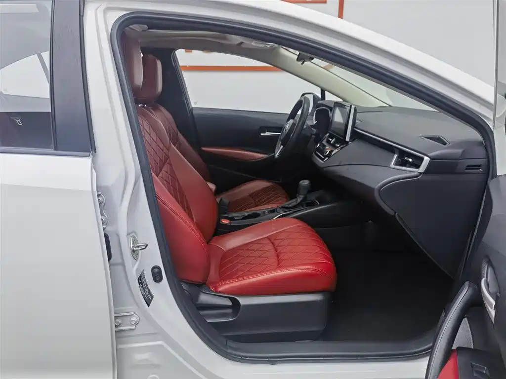 Toyota Corolla 2021 1.2T S-CVT Elite PLUS Edition фото 23