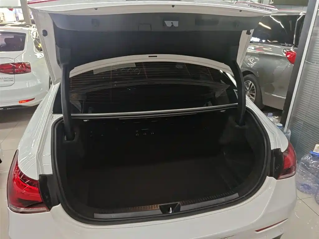 Mercedes-Benz A-Class 2022 Facelift III A 200 L Sport Sedan Fashion фото 19