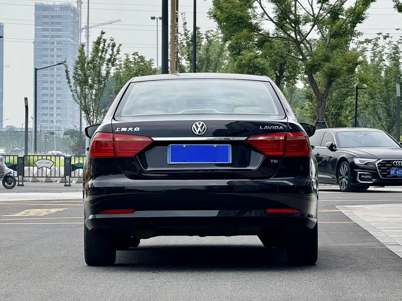 Volkswagen Lavida 2013 Facelift 1.4TSI DSG Comfort фото 5