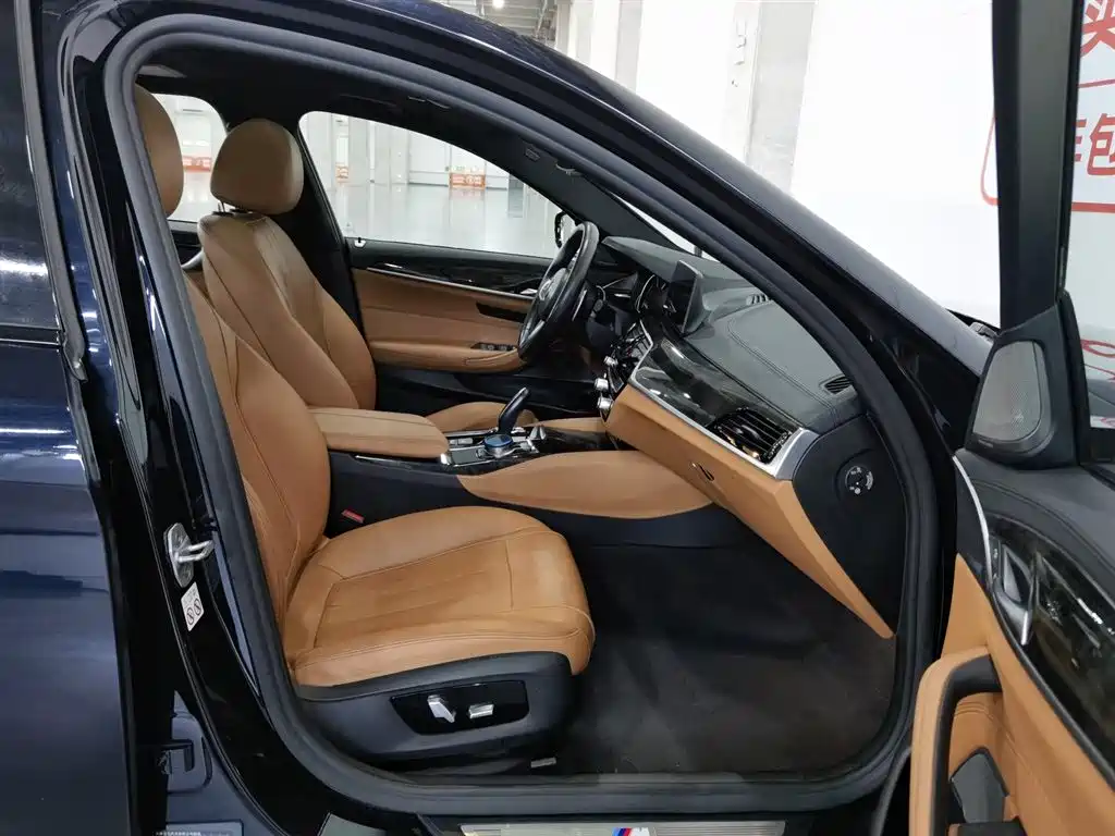 BMW 5 Series 2018 530Li Premium M Sport Package фото 23