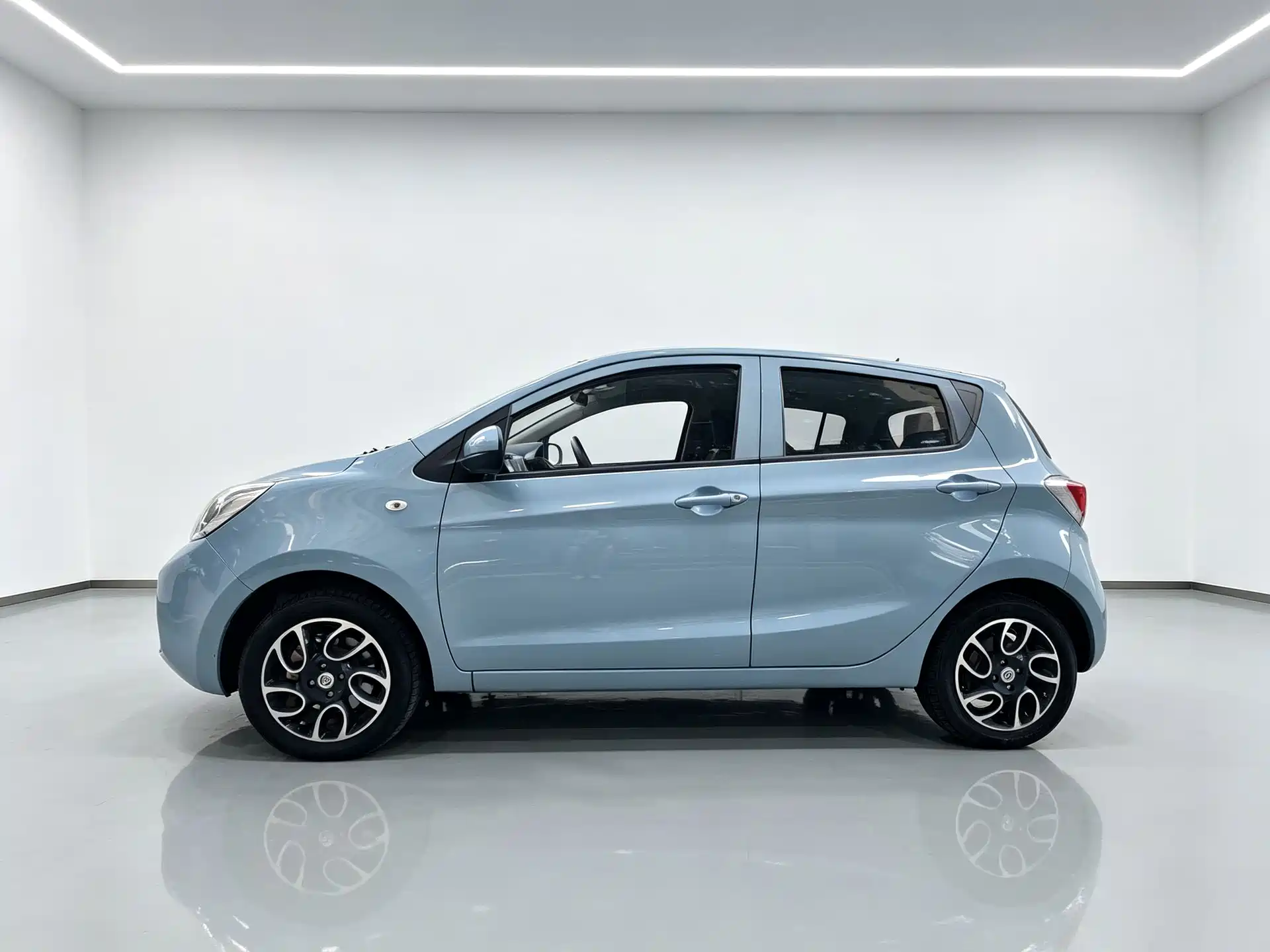 Фото 3 - Changan Benben E-Star
