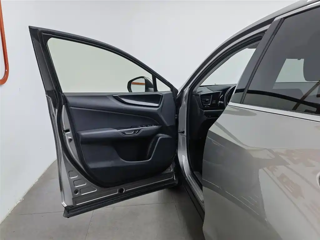 Lexus NX 2022 260 FWD Innovation Edition фото 8