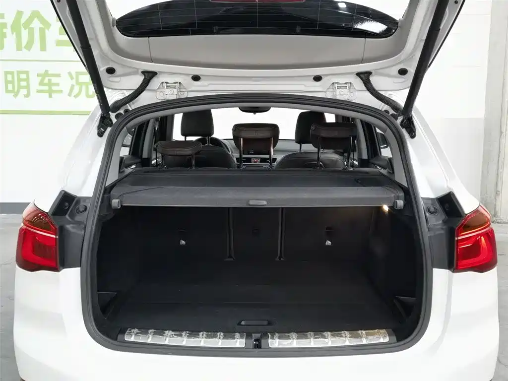 BMW X1 2019 sDrive18Li Premium Model фото 16
