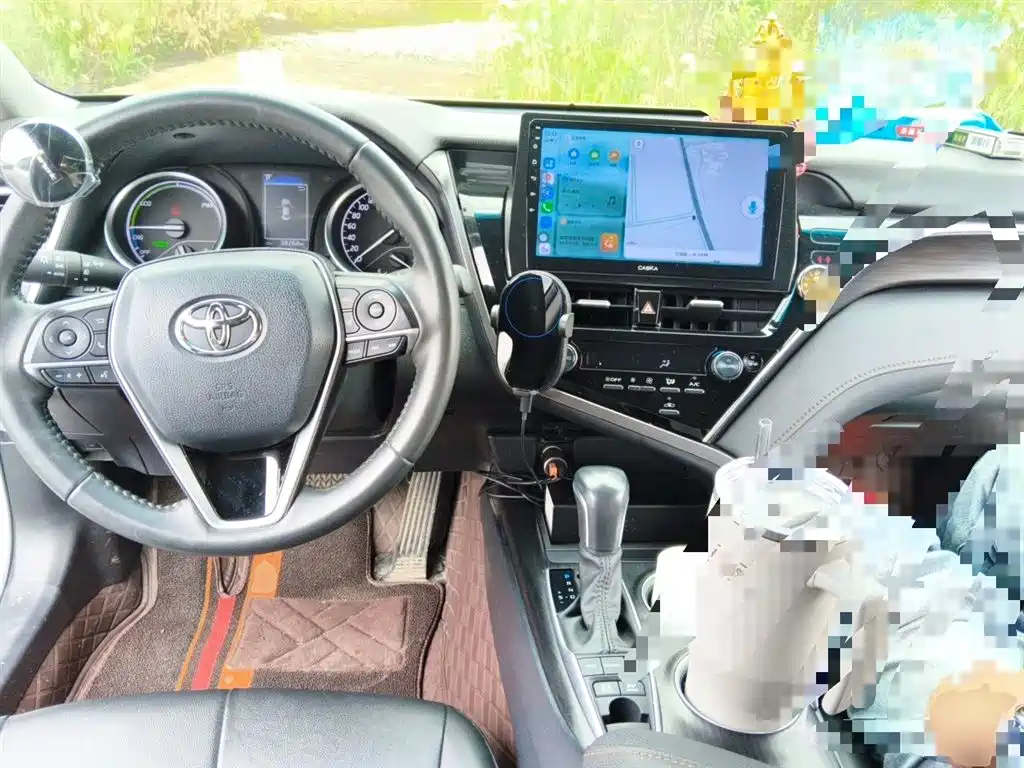 Toyota Camry 2021 Hybrid 2.5HGVP Leading Edition фото 6