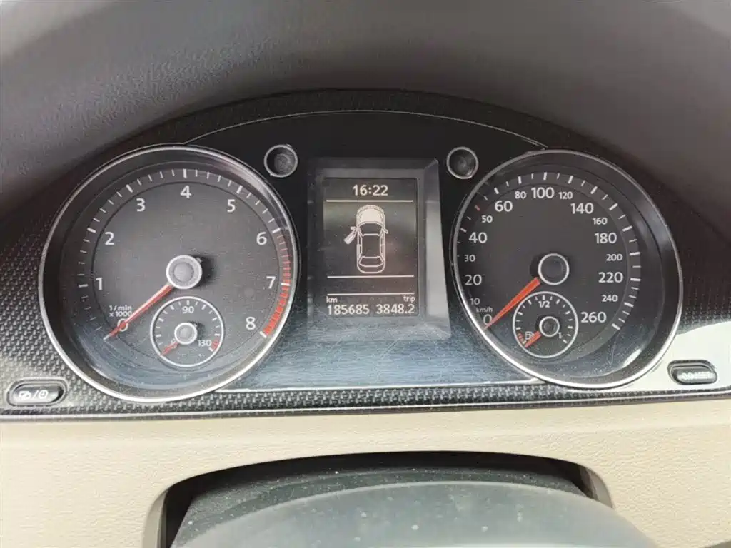 Volkswagen Magotan 2015 Facelift 1.8TSI Luxury фото 12