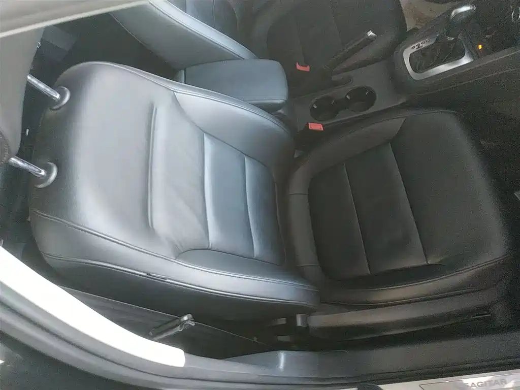 Volkswagen Sagitar 2014 Facelift 1.4TSI Automatic Luxury фото 25