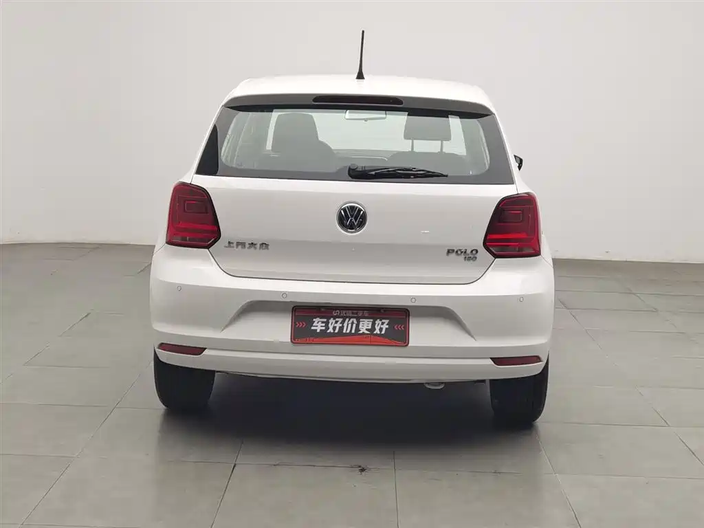 Volkswagen Polo 2016 1.6L Automatic Comfort фото 4