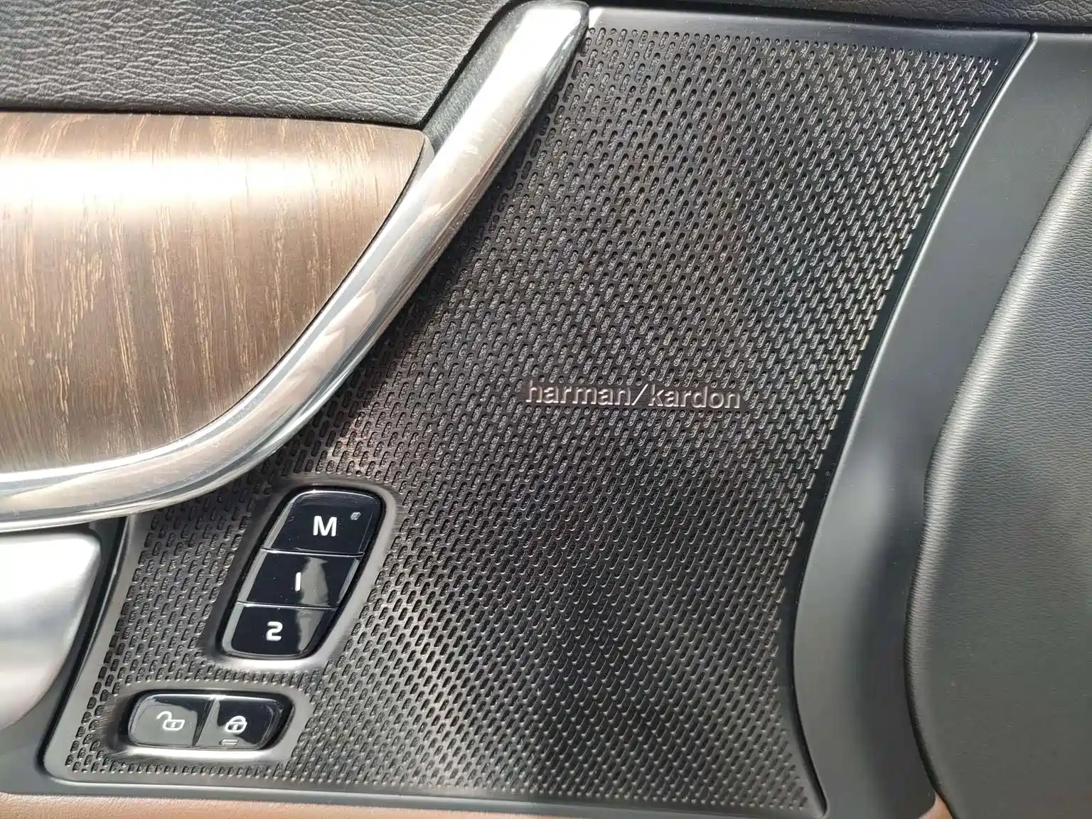 Photo 20 - Volvo V90
