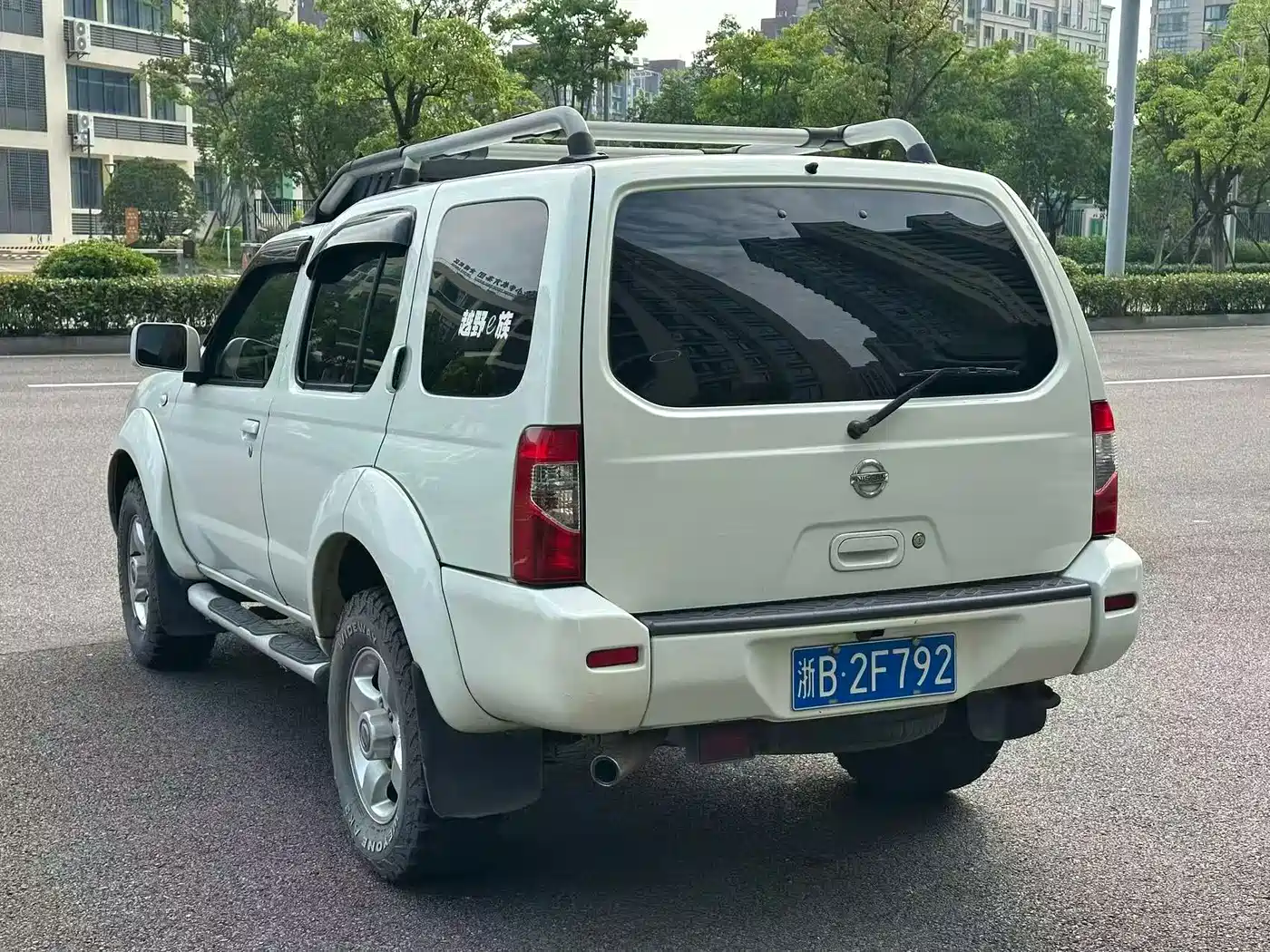 Nissan Paladin 2011 2008 2.4L 2WD Standard