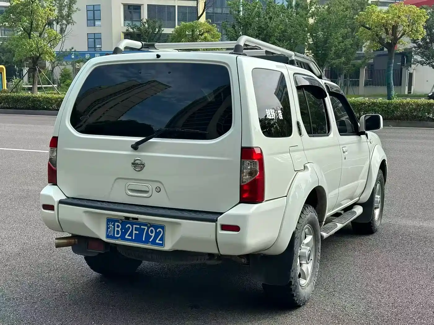 Nissan Paladin 2011 2008 2.4L 2WD Standard