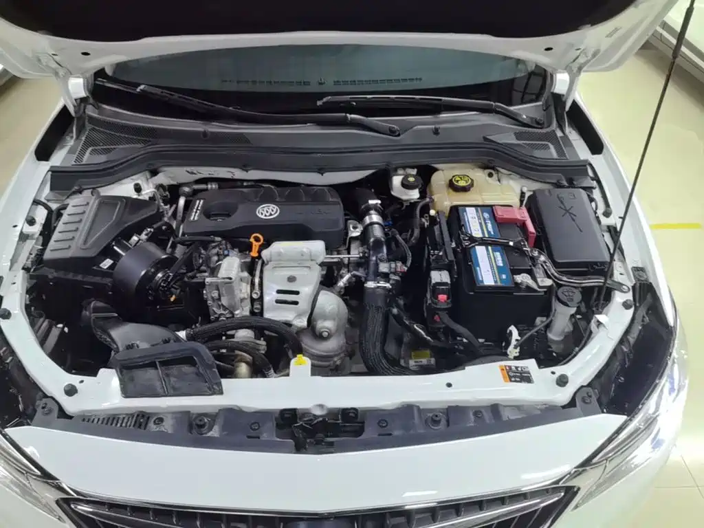 Фото 20 - Buick Excelle