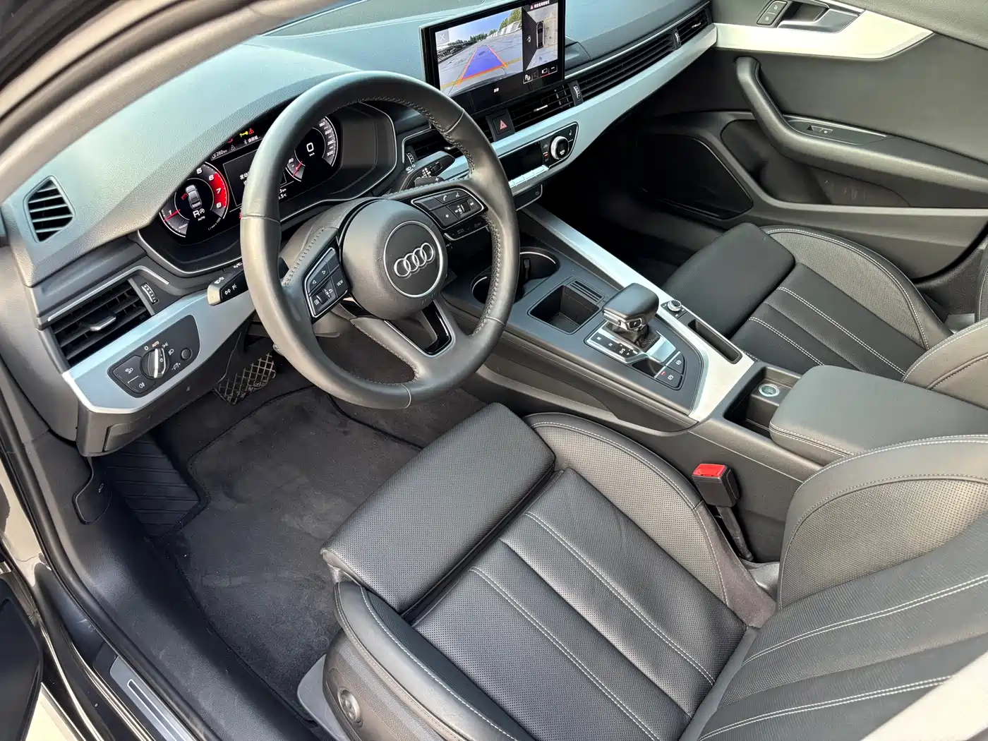 Audi A4L 2020 40 TFSI Luxury Dynamic фото 3