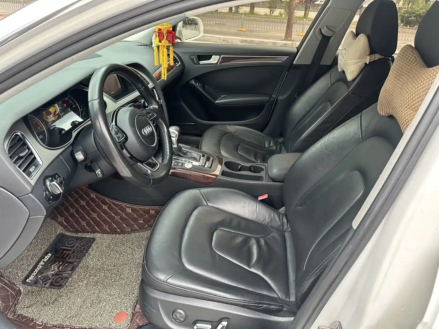 Audi A4L 2015 35 TFSI Millionth Anniversary Comfort Edition фото 4
