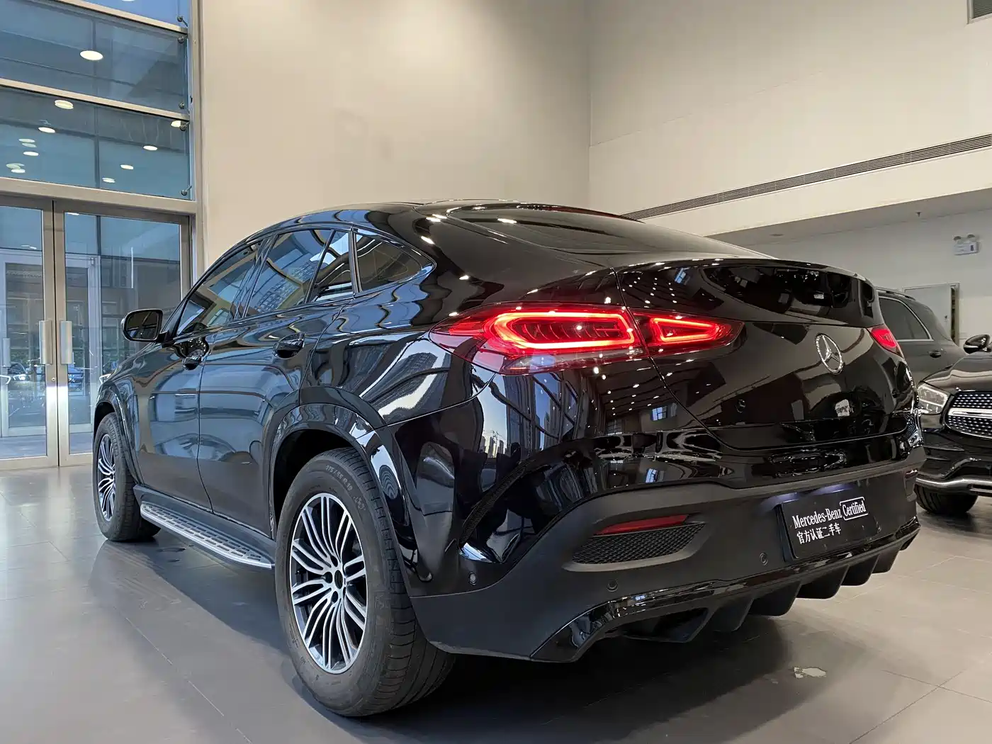 Mercedes-Benz GLE Coupe 2020 GLE 350 4MATIC Coupe SUV Fashion фото 18