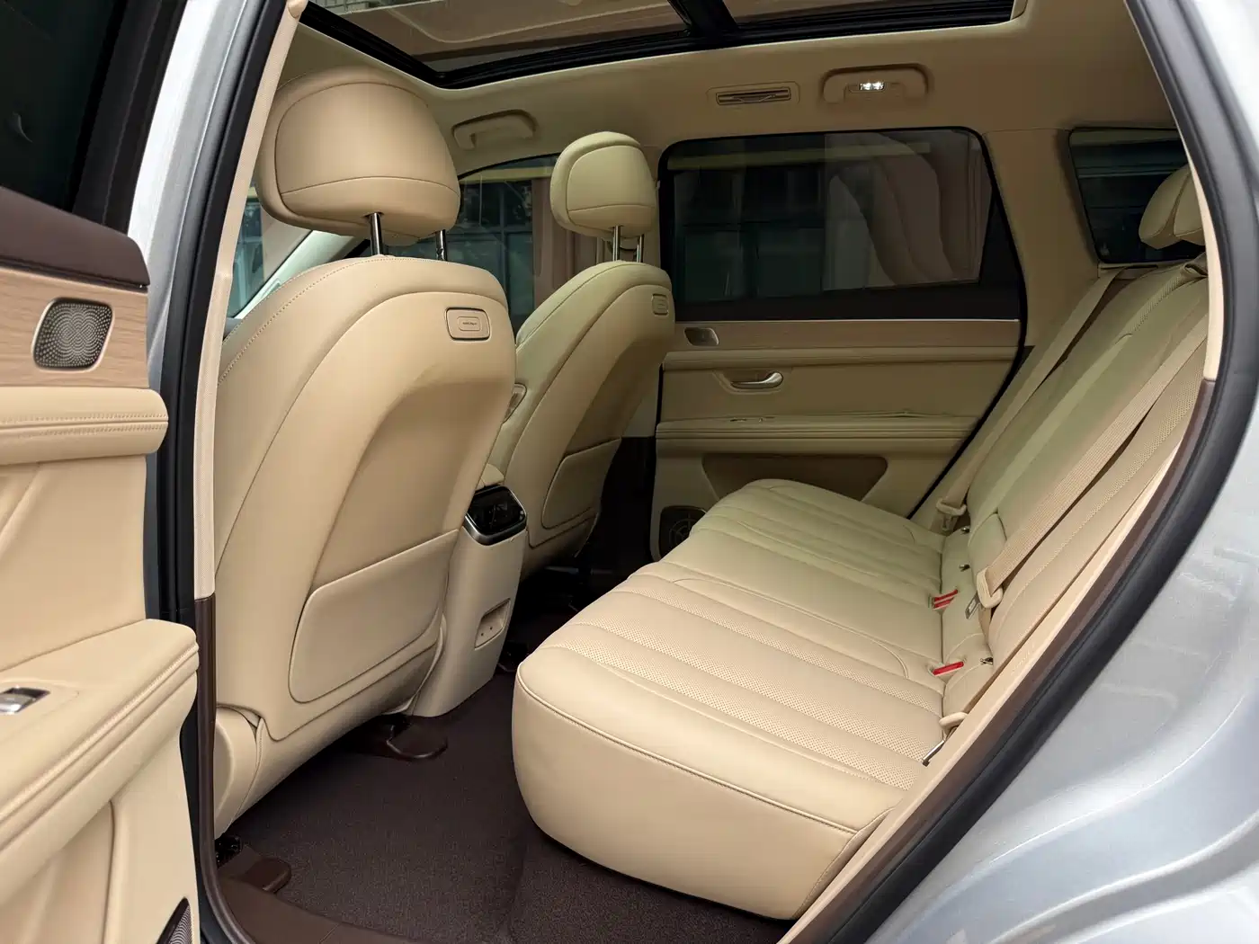 AITO Wenjie AITO M7 2024 1.5T Smart Drive 4WD Ultra 5-seater фото 5