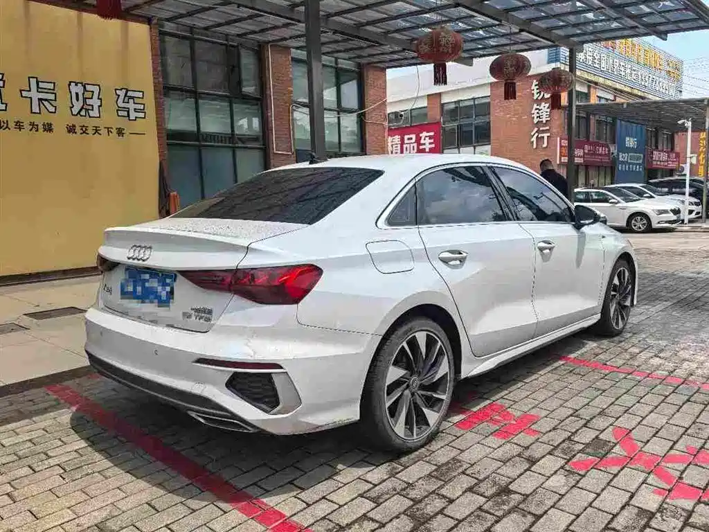 AUDI A3