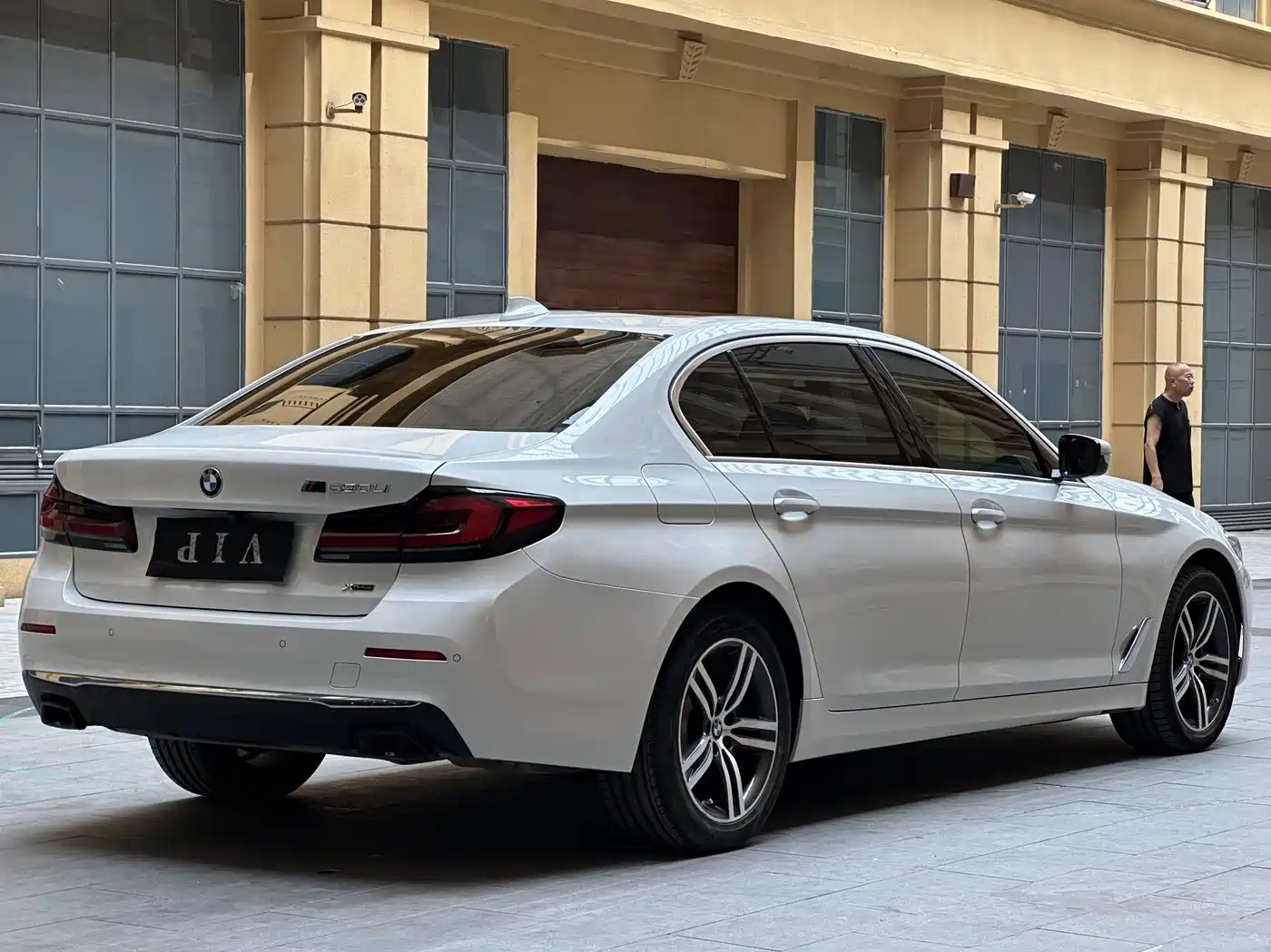 Фото 3 - BMW 5 Series