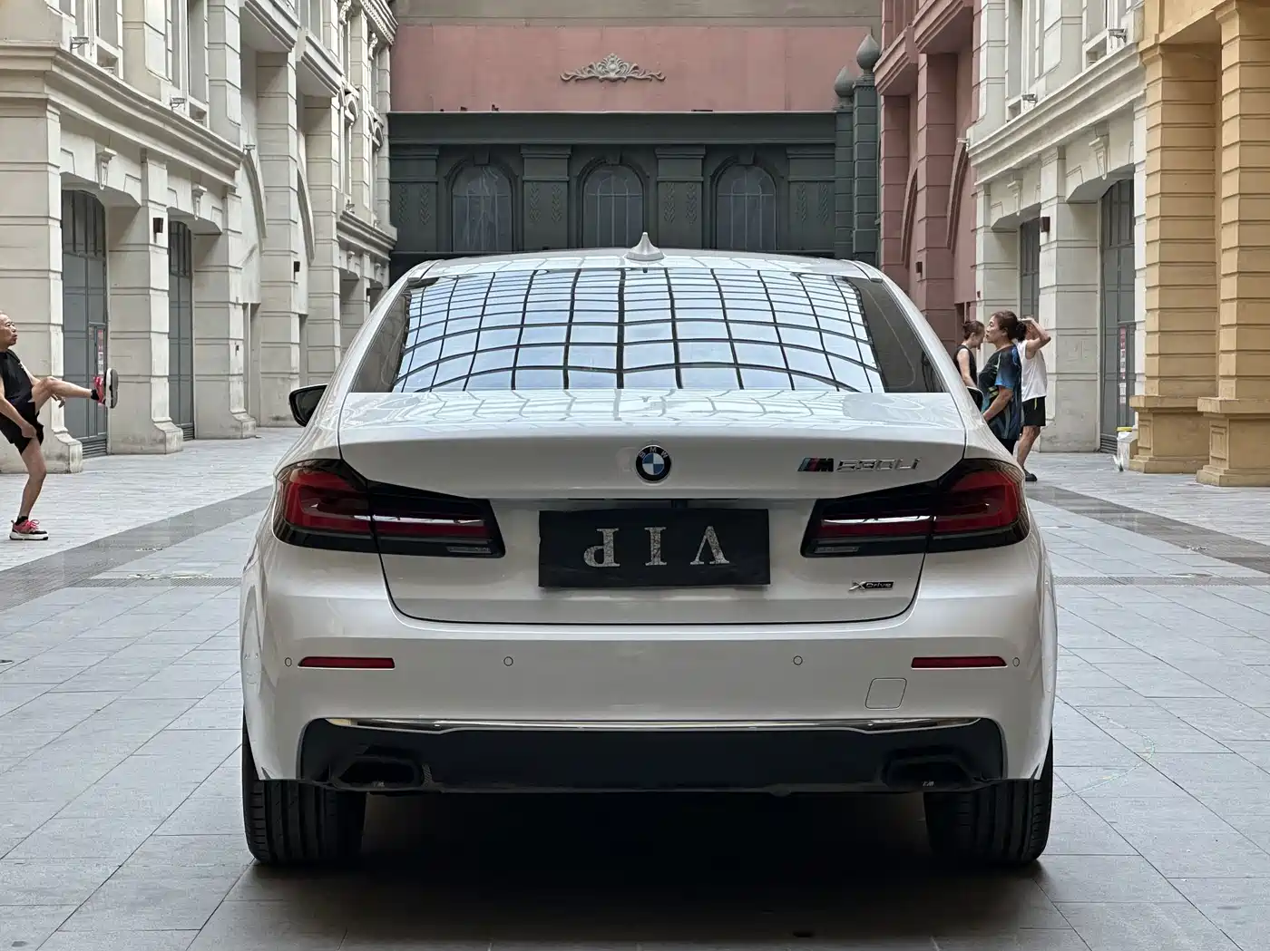 Фото 2 - BMW 5 Series