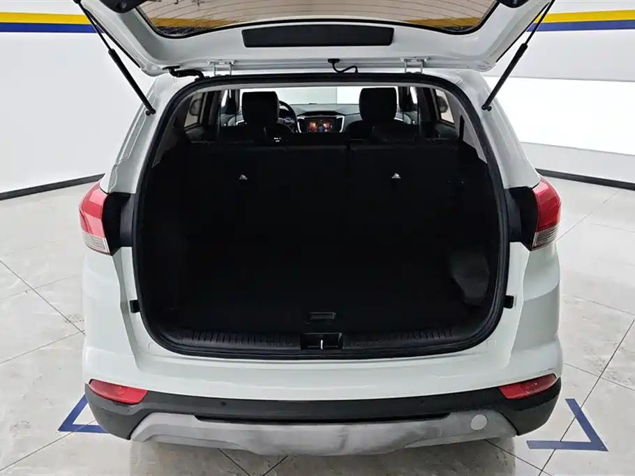 Hyundai Beijing Hyundai ix25 2017 1.6L Automatic Smart Edition фото 4