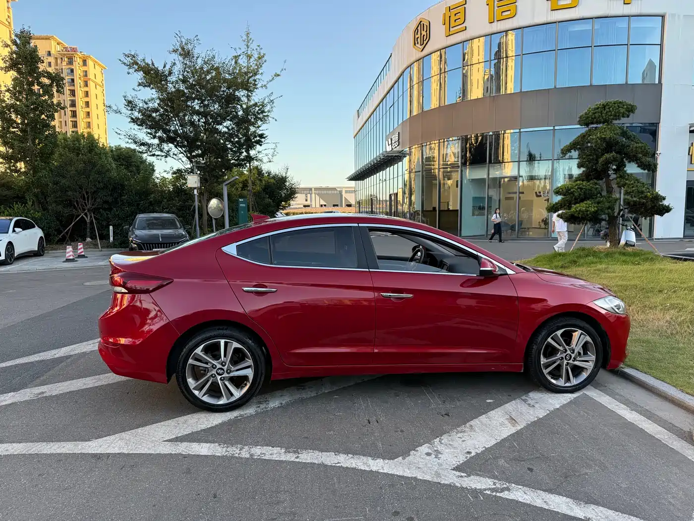 Hyundai Elantra 2016 Model 1.6L Automatic Smart Elite фото 11
