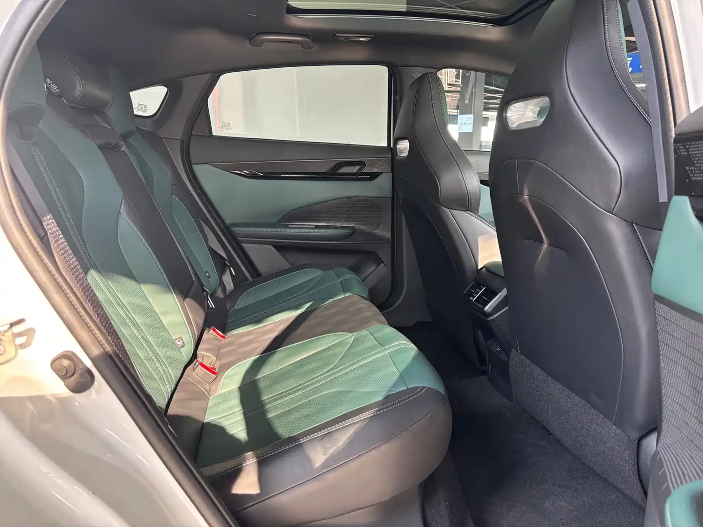 CHANGAN UNI V SMART IDD