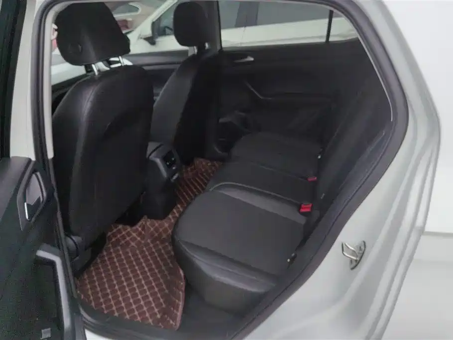 Volkswagen Tanying 2021 1.5L Automatic Smart Connect Edition фото 11