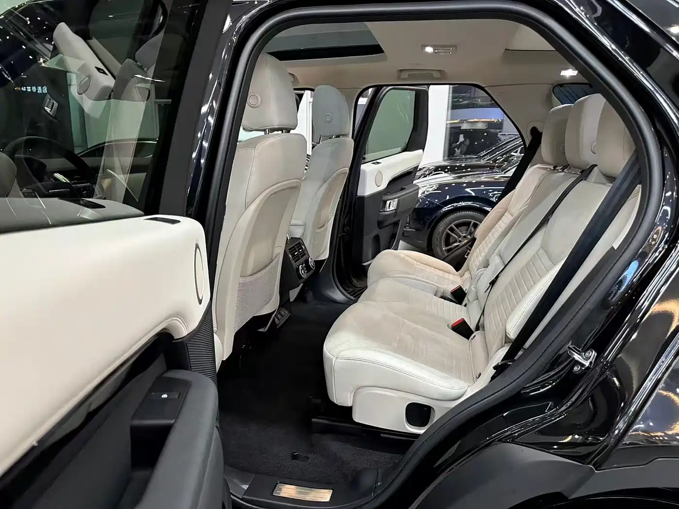 Land Rover Discovery 2024 2024 Model 360PS S