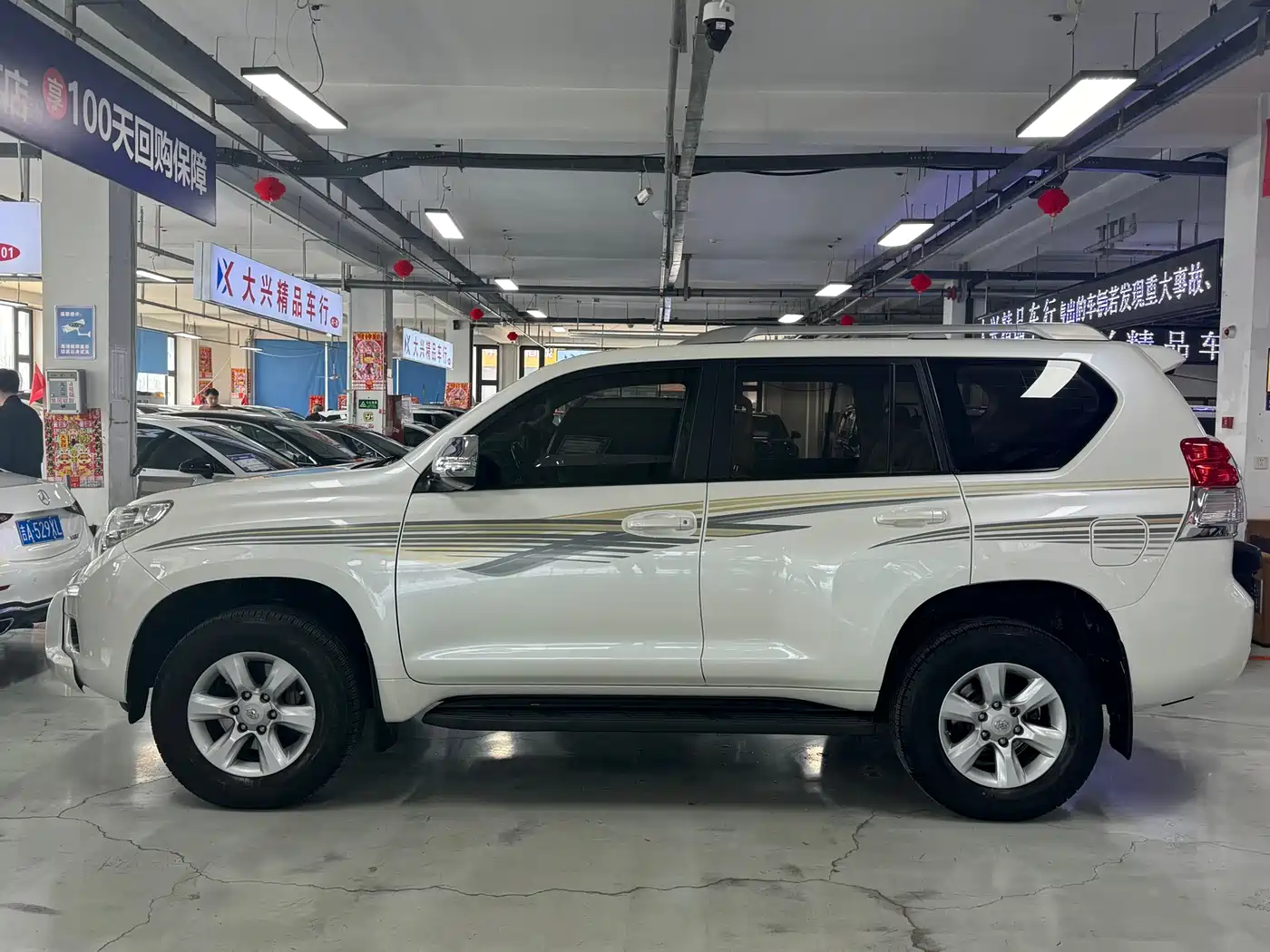 Toyota Prado (Import) 2010 2.7L Auto Luxury фото 7