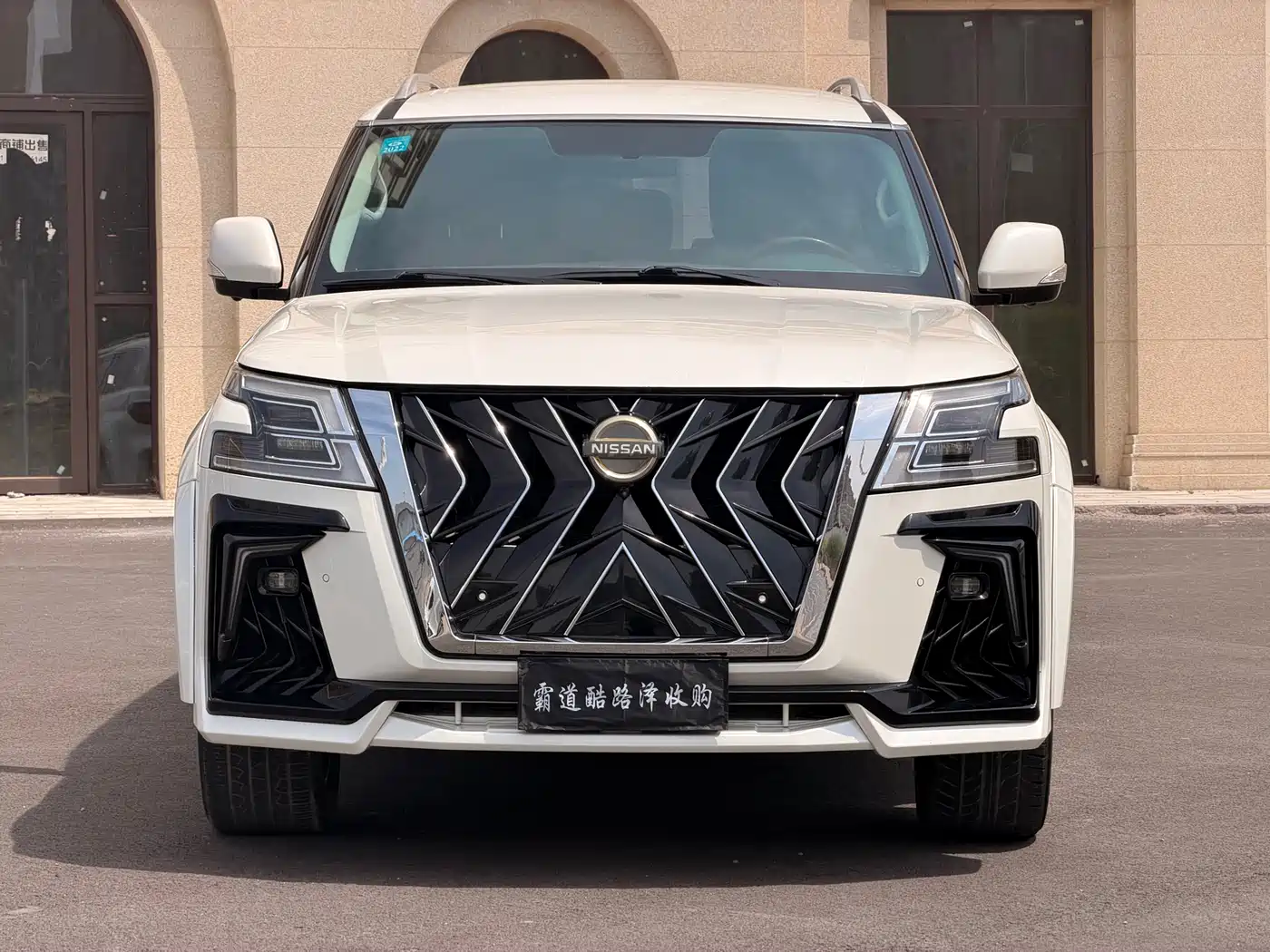 Nissan Patrol 2018 4.0L Flagship фото 3