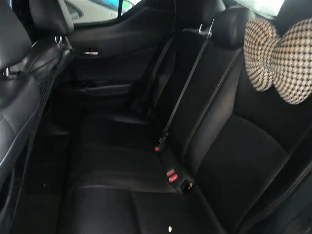 Toyota C-HR 2018 Model 2.0L Flagship Sunroof Version China V фото 13