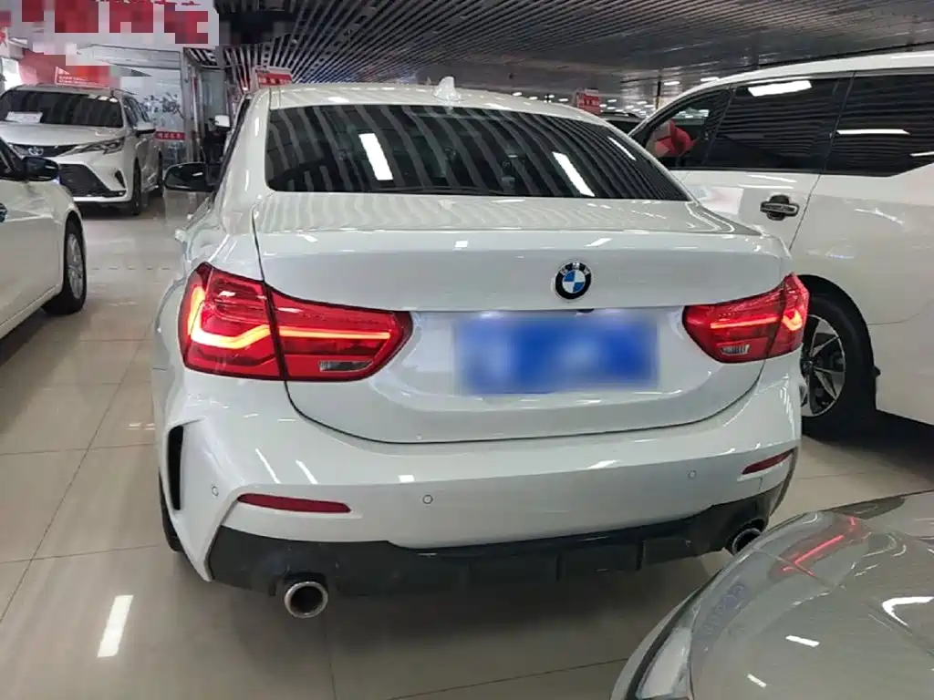BMW 1-SERIES