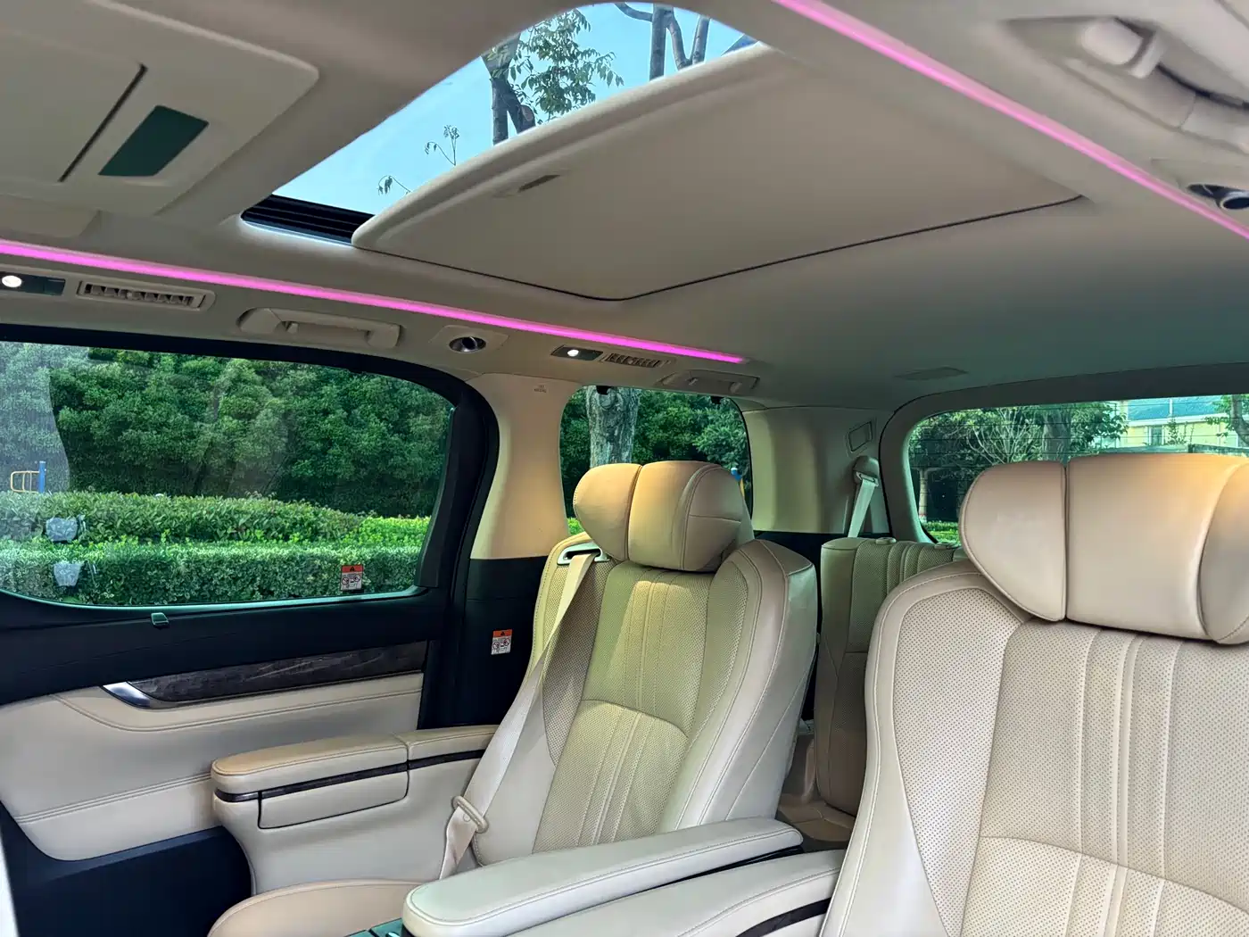 Toyota Vellfire 2023 Crown Hybrid 2.5L HV Ultimate фото 15
