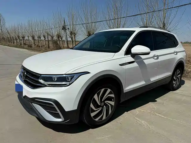 VOLKSWAGEN TIGUAN L