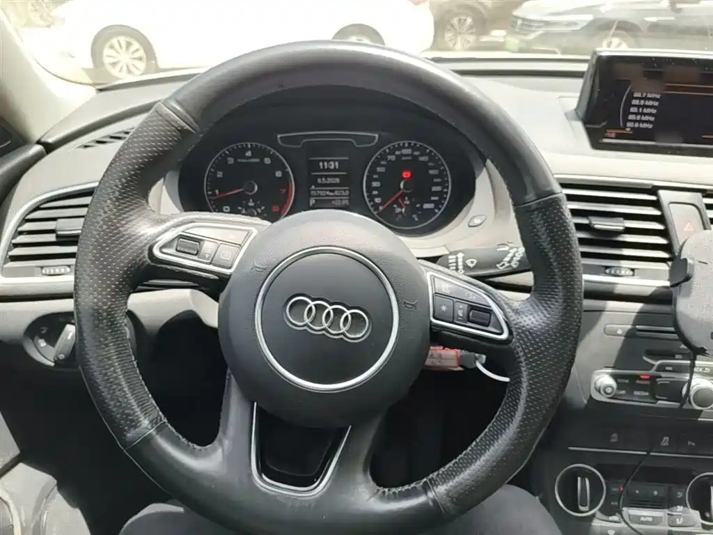 Audi Q3 2018 30th Anniversary Edition 30 TFSI Fashion фото 11