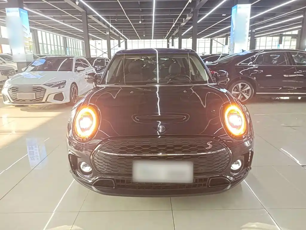 Фото 3 - MINI CLUBMAN