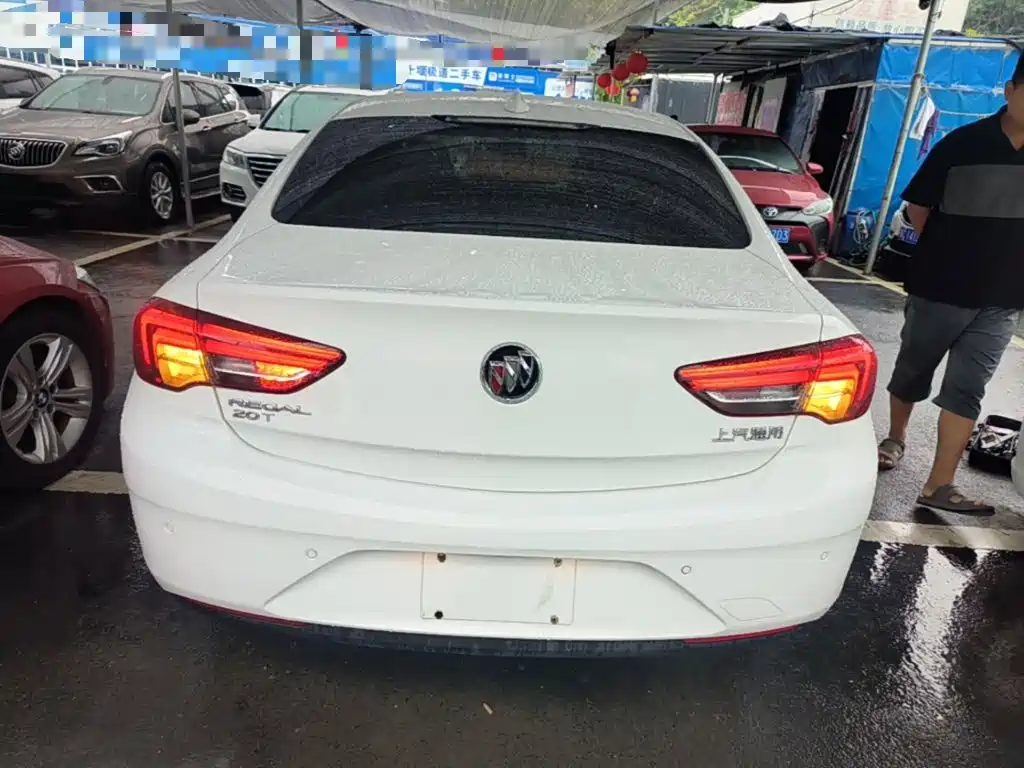 Фото 6 - Buick Regal