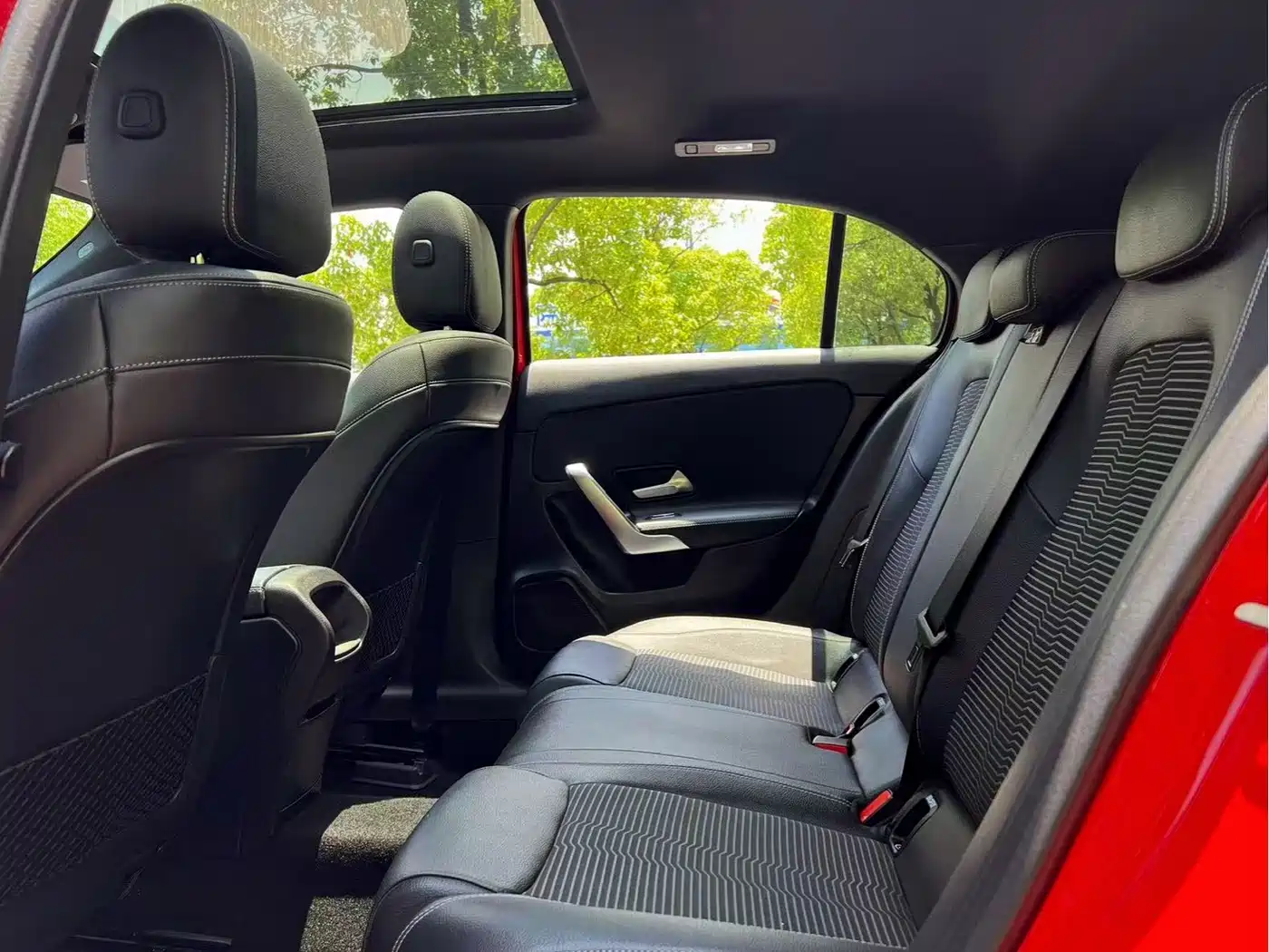 Mercedes-Benz A-Class (Import) 2019 A 200 Dynamic Version фото 12