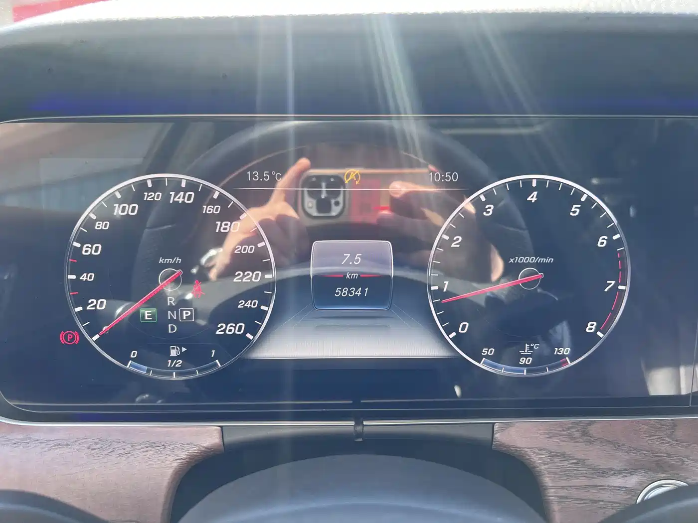 MERCEDES-BENZ E CLASS