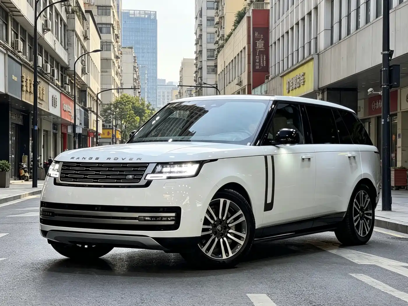 Land Rover Range Rover 2024 3.0 L6 400PS Golden Age Extended