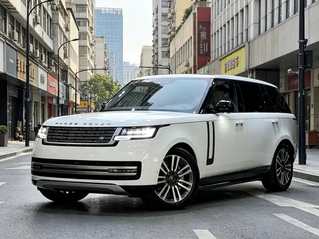 Land Rover Range Rover 2024 3.0 L6 400PS Golden Age Extended