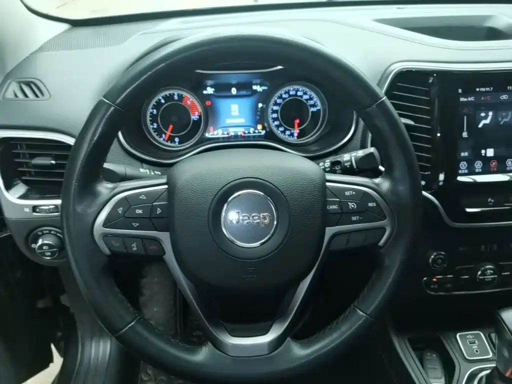 Jeep Cherokee 2019 2019 2.0T 2WD Smart Edition China V