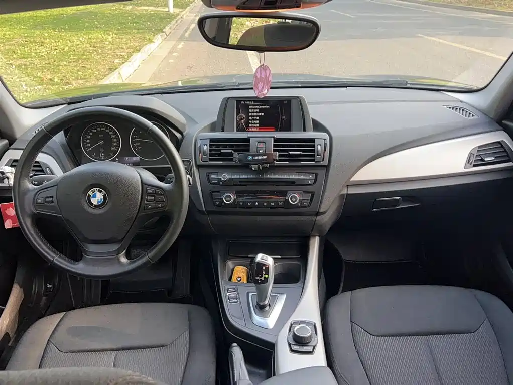 BMW 1 Series (Import) 2013 Facelift 118i Leading Model фото 17