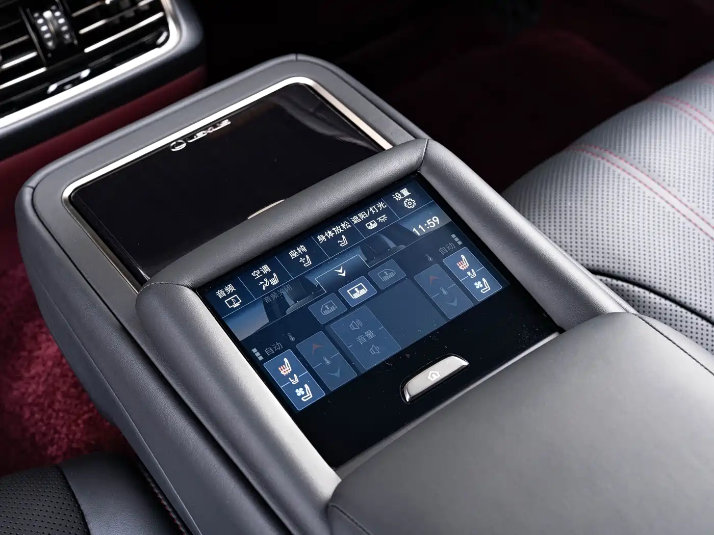 Lexus LS 2021 500h Executive Edition фото 18